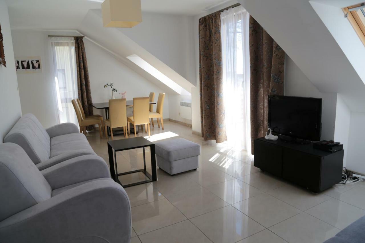 Apartament Ams A12 Apartment Rewal Luaran gambar